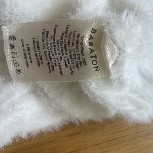 Aritzia Babaton Fuzzy Preppy Ribbed Oversized Crop Sweater XS - Picture 4 of 5